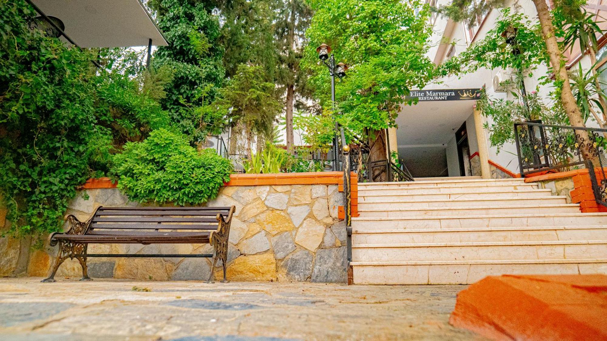 Elite Marmara Pansiyon Camlica 伊斯坦布尔 外观 照片
